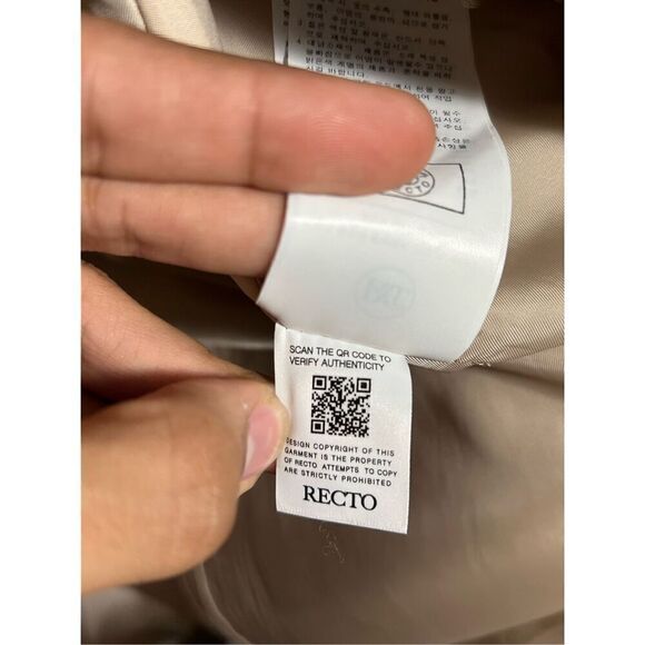 Recto Women’s Wool Beige Overcoat - Picture 8 of 8